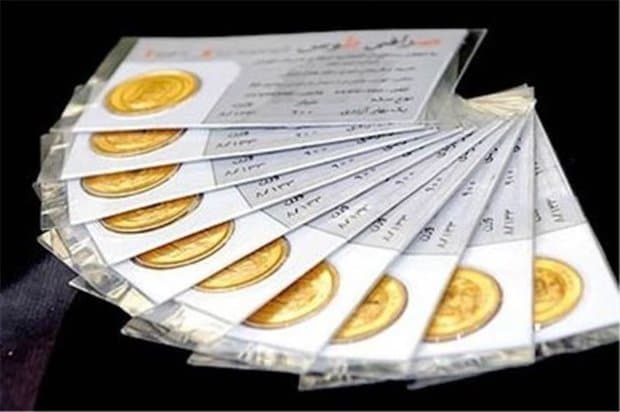 زوج کلاهبردار با ۳۸ قطعه سکه تقلبی دستگیر شدند
