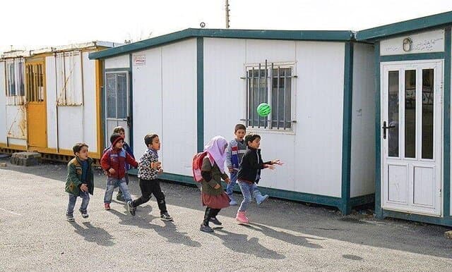 مدارس کانکسی بالای ۷ دانش‌آموز جای خود را به مدارس احداثی می‌دهند