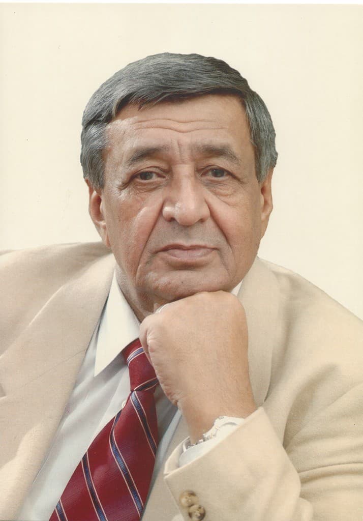 عارف ملیک افآهنگساز عشق و افسانه